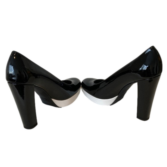 ⭐️2 x HOST PICK⭐️ Stuart Weitzman Black & White Patent Platform Heels - Picture 5 of 7